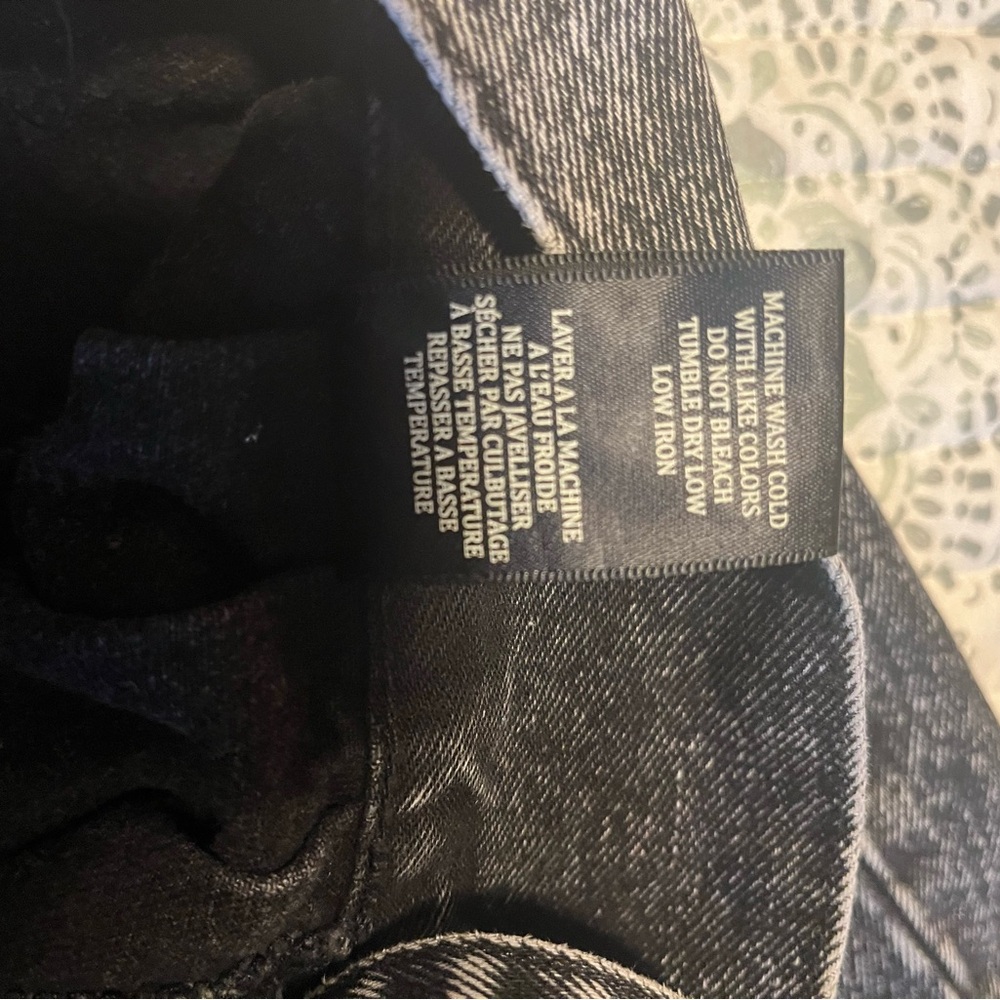 BlankNyc When in Rome jeans size 26 *cross-listed* - Picture 7 of 8